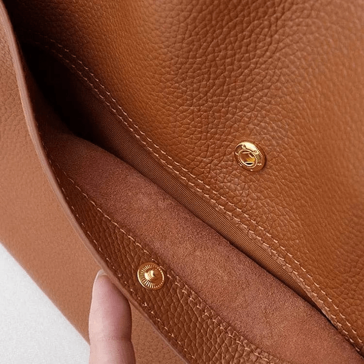 StrataPort™ — Stay Dry, Organized, and Unstoppable All Day Long