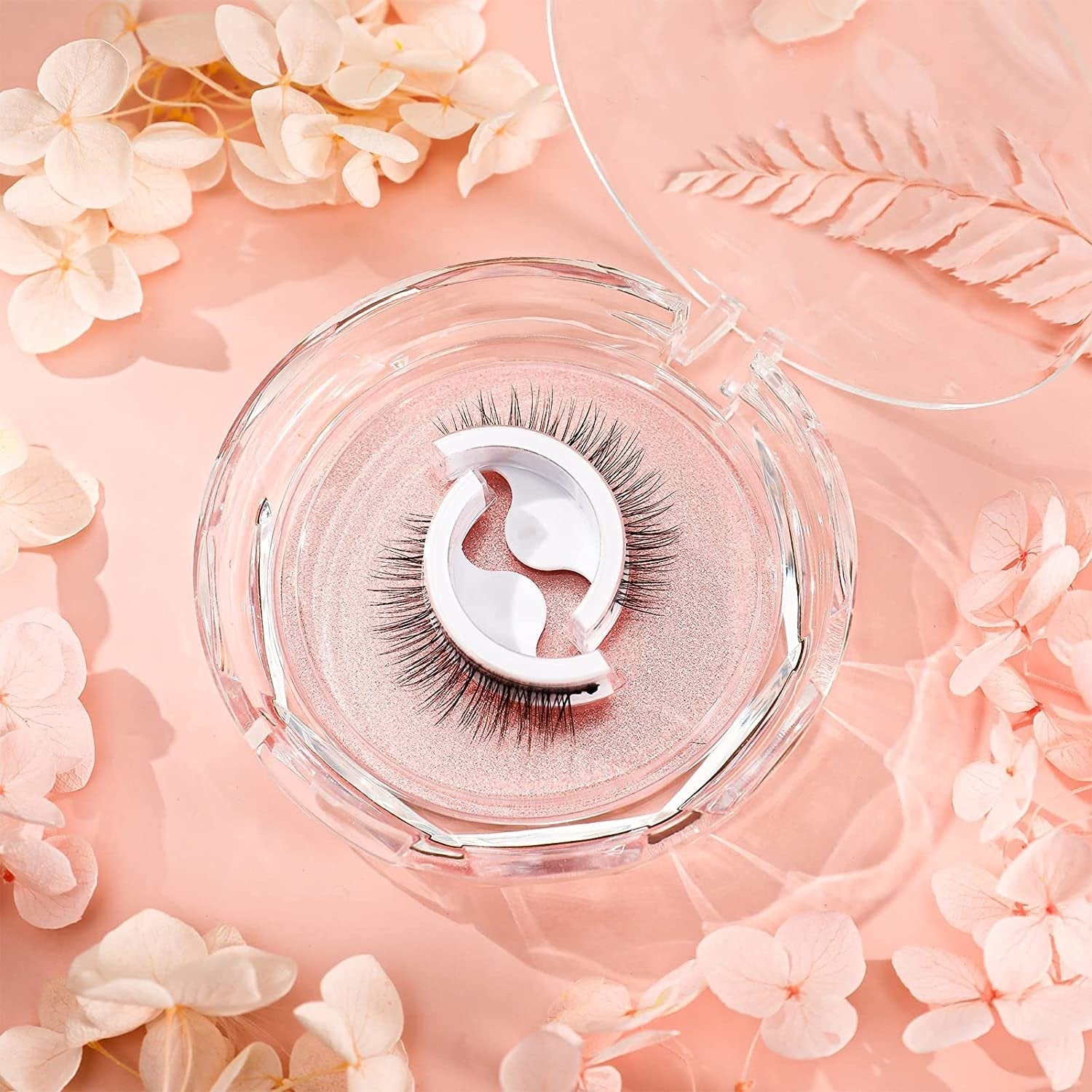 RaminaLuxe™ — Stunning, Glue-Free Lashes That Spark Confidence in Seconds