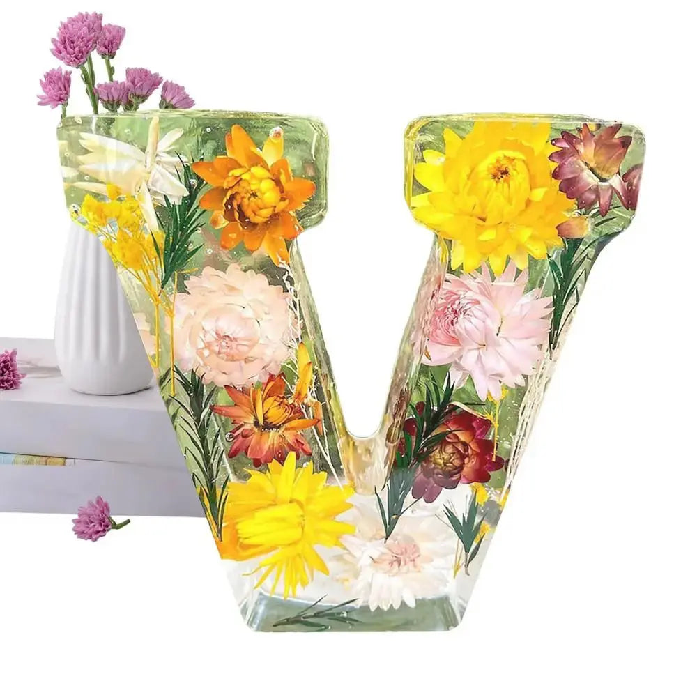 FloraLetter™ — Personalize Your Space with Handcrafted Floral Resin Art