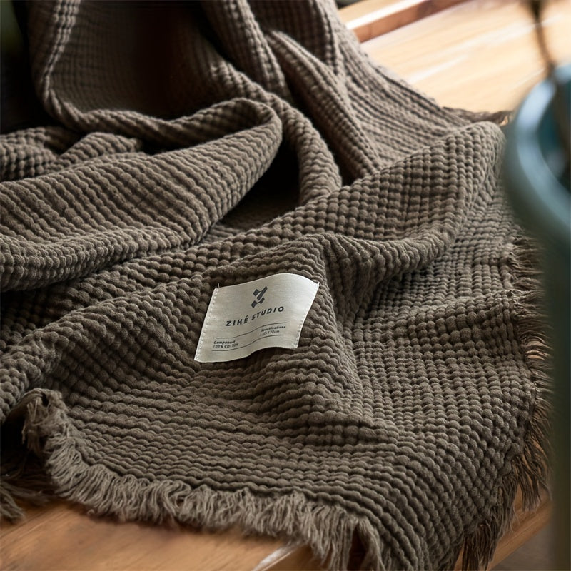 BreezyCotton – Luxurious 4-Layer Cotton Gauze Throw with Chic Fringe
