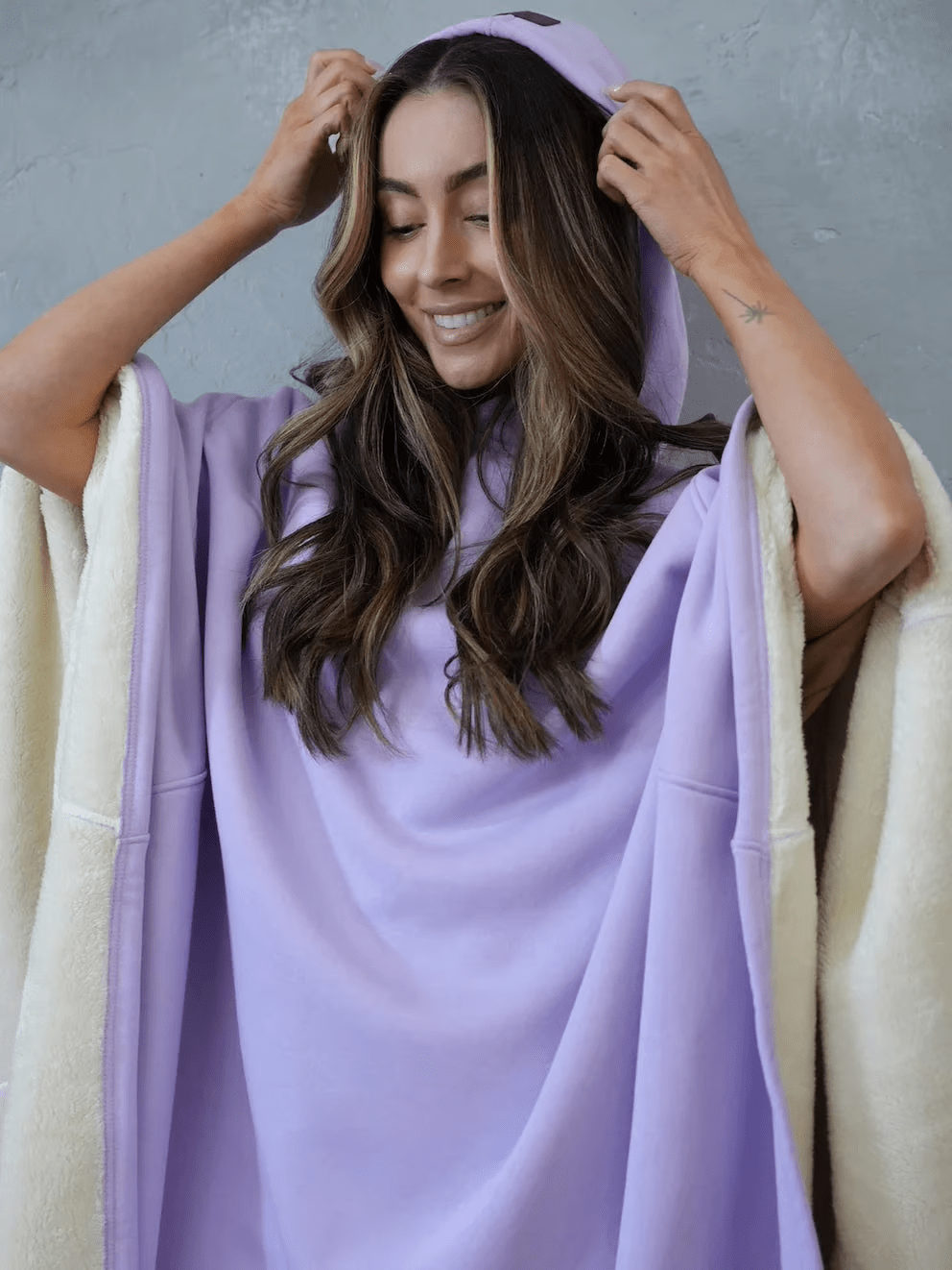 Oversized Comfort Blanket Hoodie for Relaxation