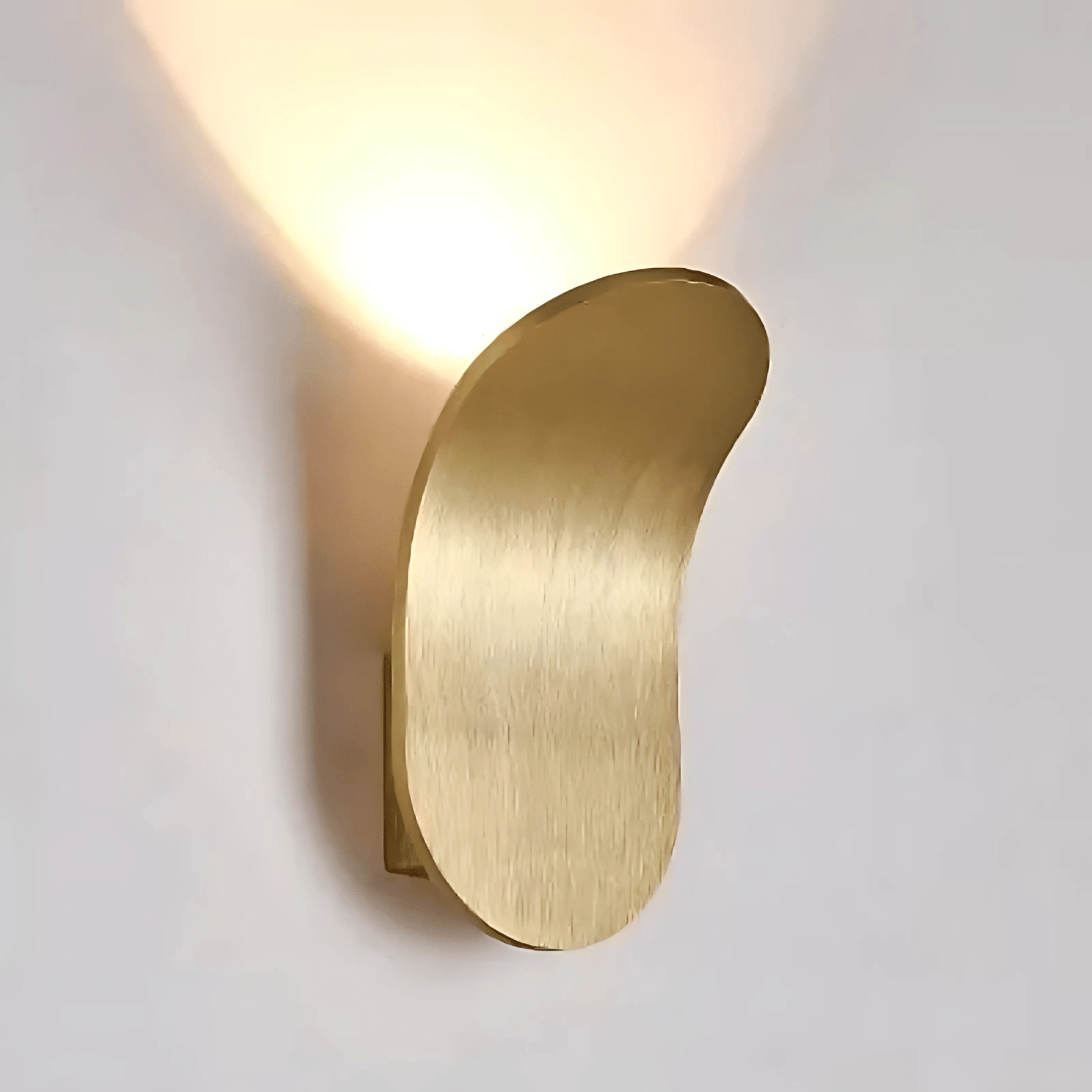 Sleek Brushed Aluminum Wall Lamp – Contemporary Elegance for Any Room