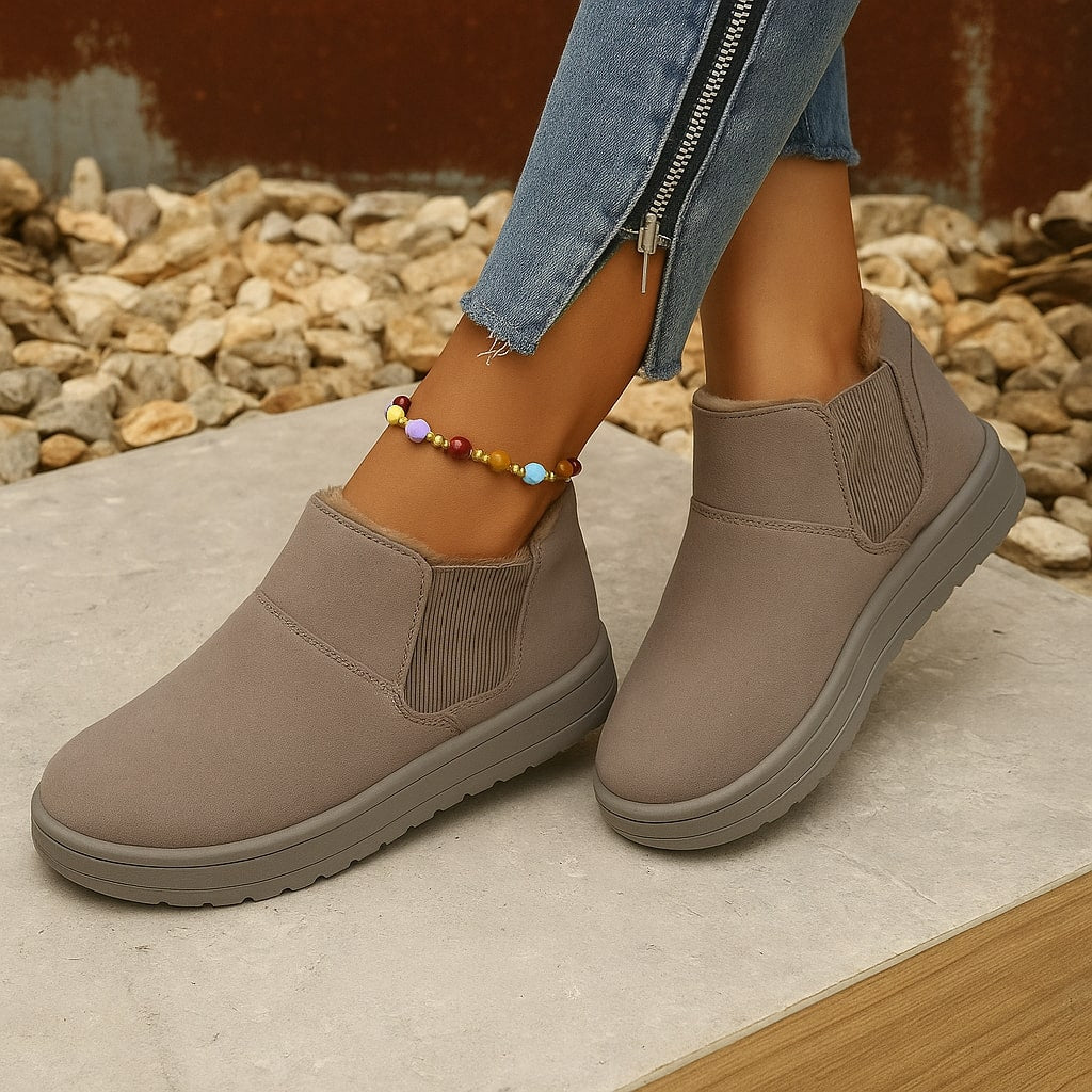 Cozy Winter Footwear for Women | Insulated Boots for Cold Days