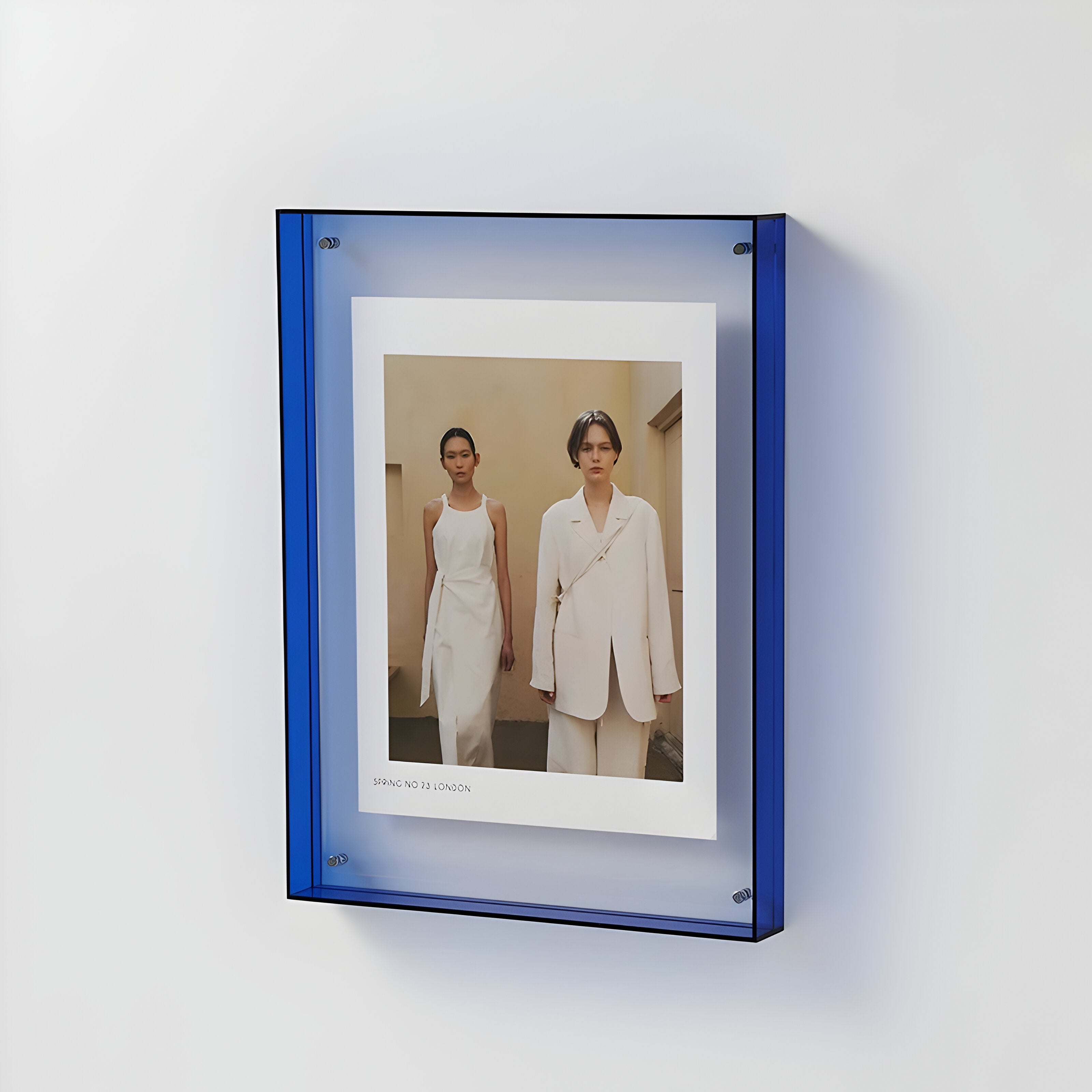 Chic Acrylic Photo Frame – Stylish Options for Every Space