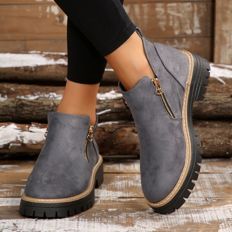 Chic and Cozy Women's Boots | Insulated Winter Footwear