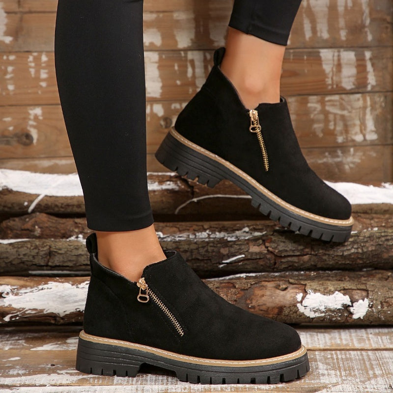 Chic and Cozy Women's Boots | Insulated Winter Footwear