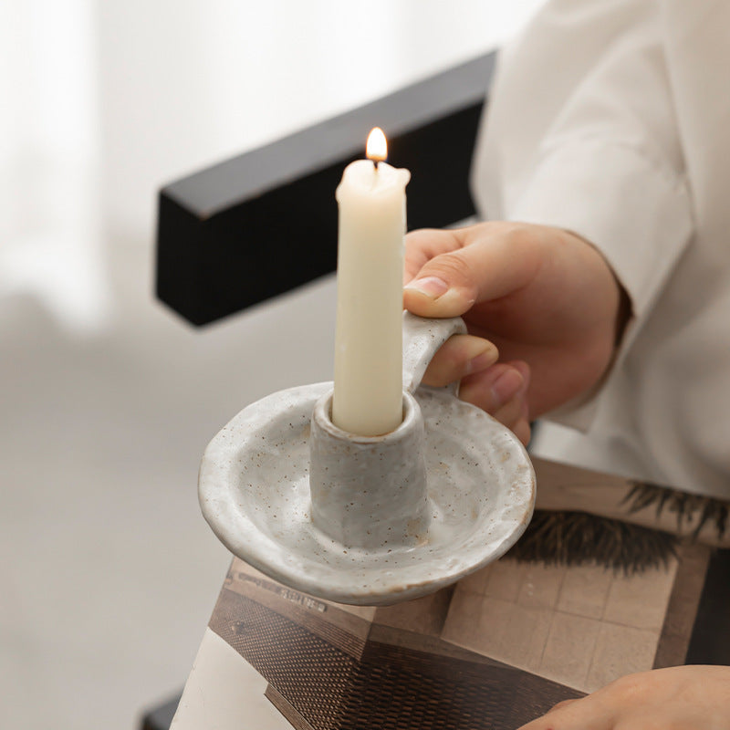 Elegant Minimalist Candleholder for Stylish Spaces