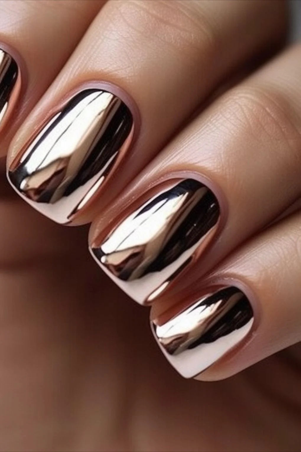 LuxeLumin™ Mirror Polish — Shine Like a Star with Flawless, Head-Turning Nails