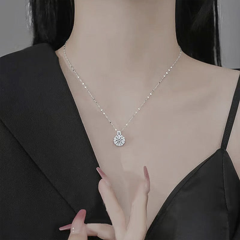 Soleria™ Necklace — Unleash a Radiant Confidence That Captivates Every Moment