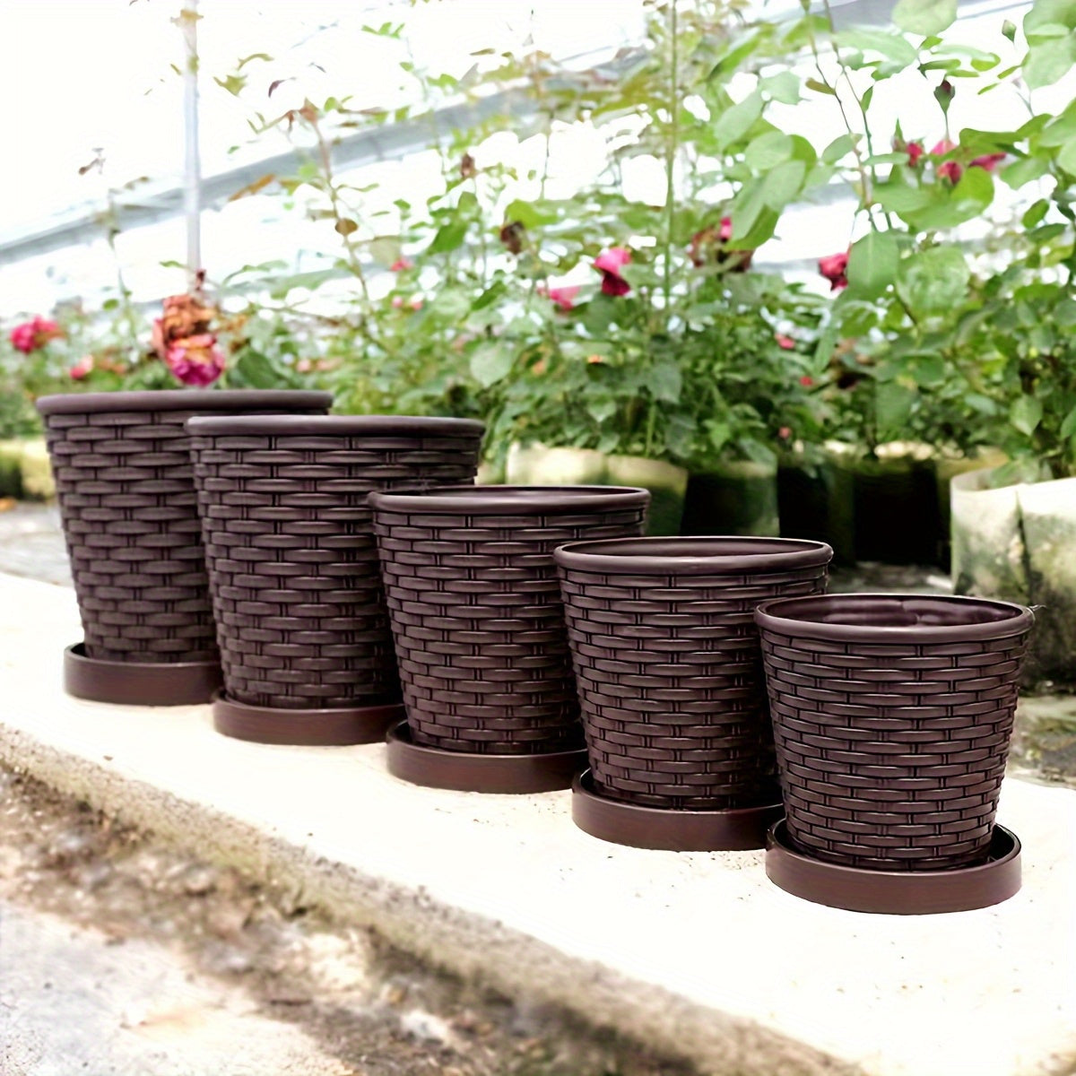 Chic Woven Planter – Stylish Pot for Indoor and Outdoor Use