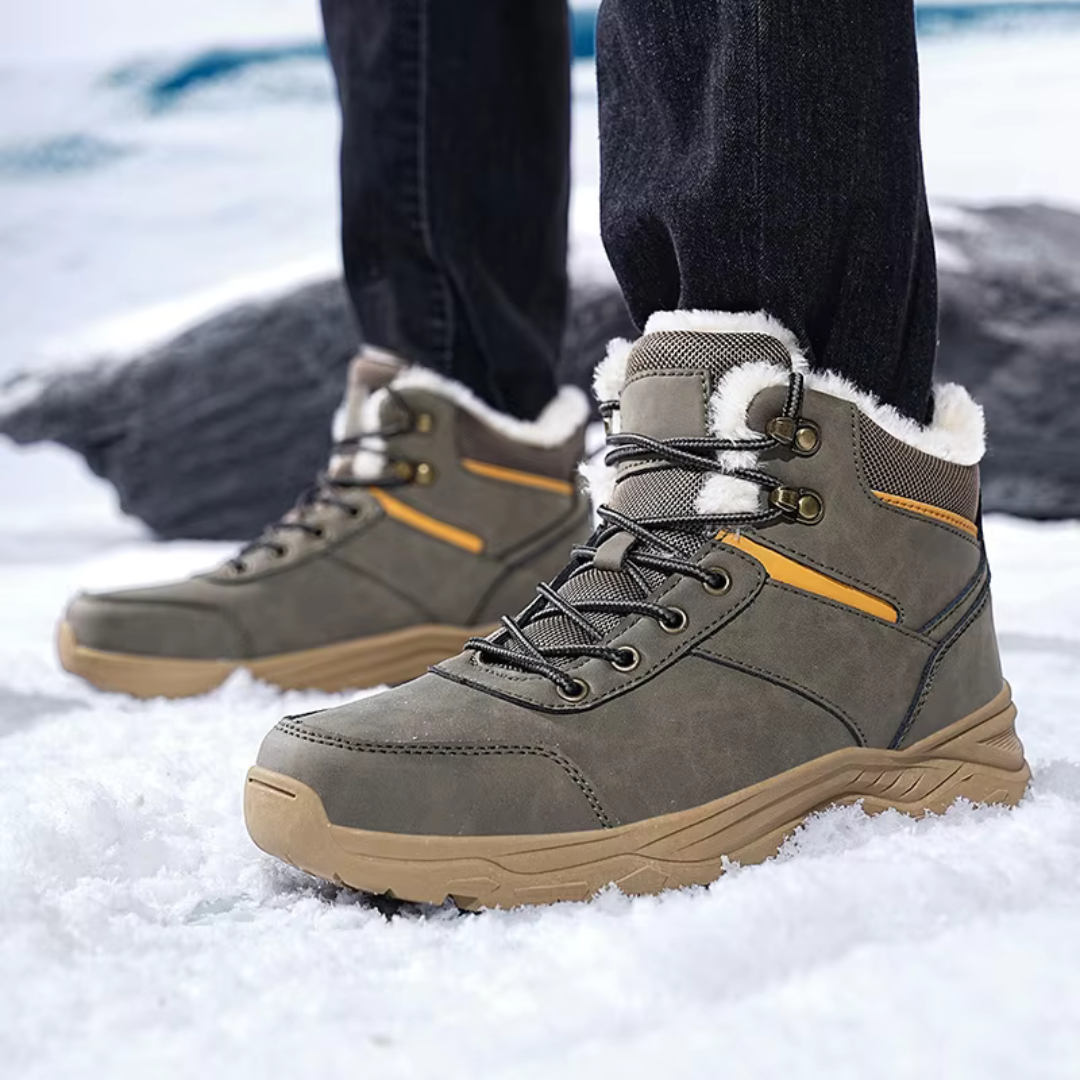 Men's Insulated Winter Trekking Boots – Waterproof & Cozy