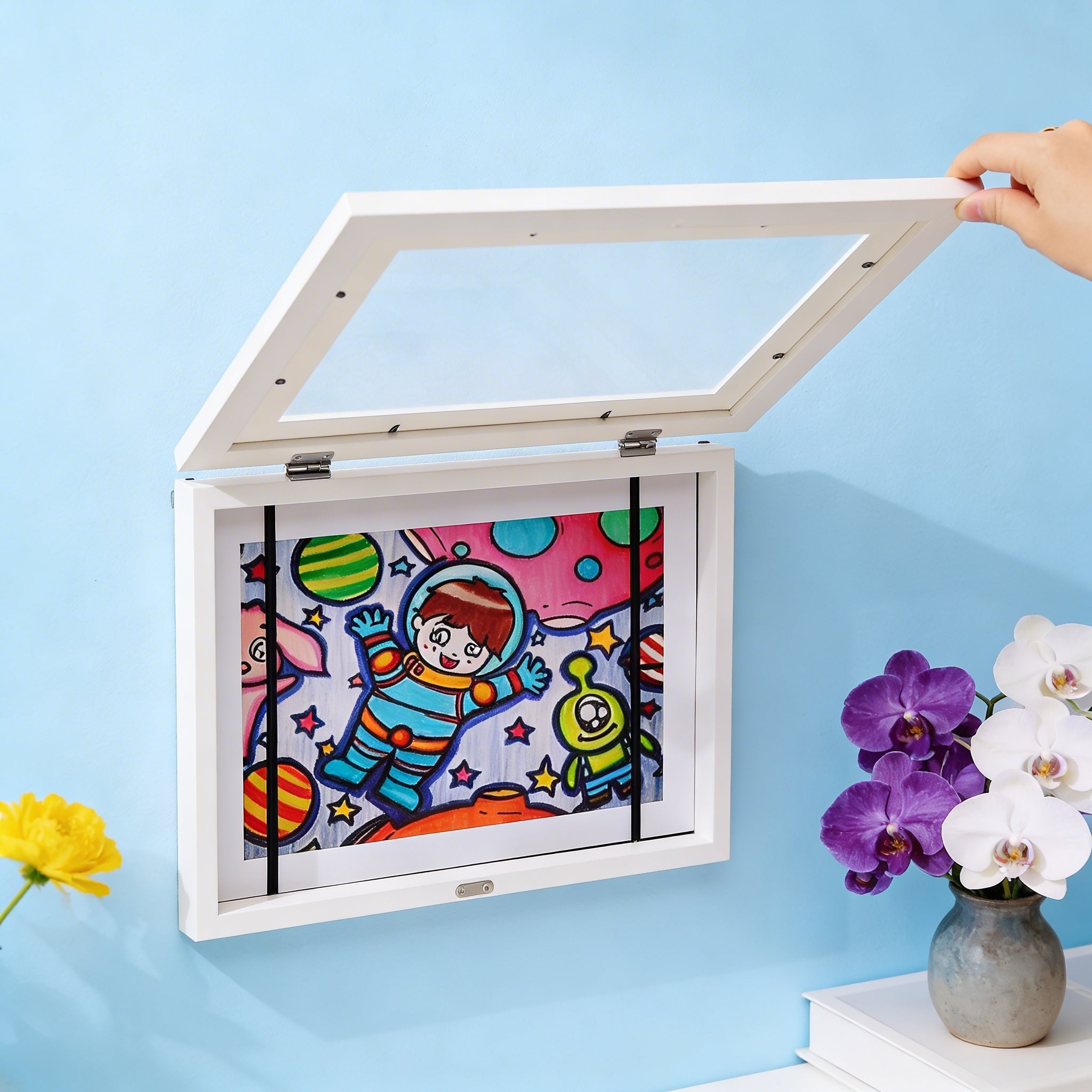 MasterFrame™ — Turn Your Child’s Artwork Into a Proud, Ever-Changing Home Gallery