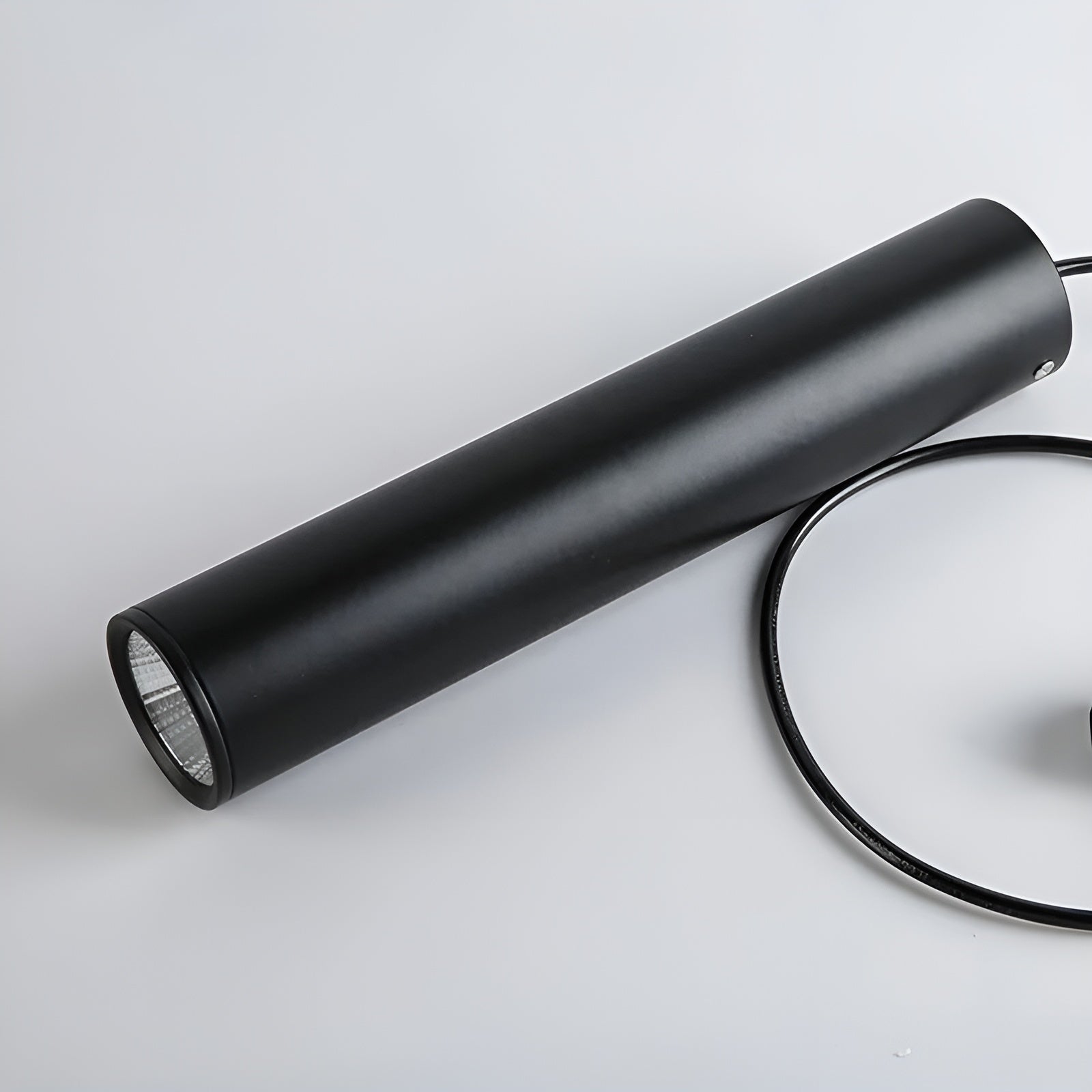 Slim Tubular LED Pendant Light – Targeted Illumination Precisely Where Desired