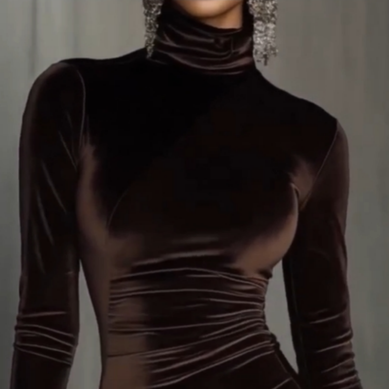 LunaFleur™ — Unleash Irresistible Confidence with Every Curve-Hugging Moment