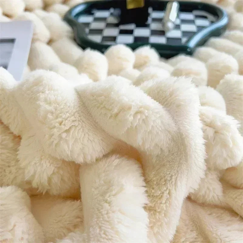 SnugNest™ Plush Blanket — Dive into Unmatched Warmth That Feels Like a Loving Embrace