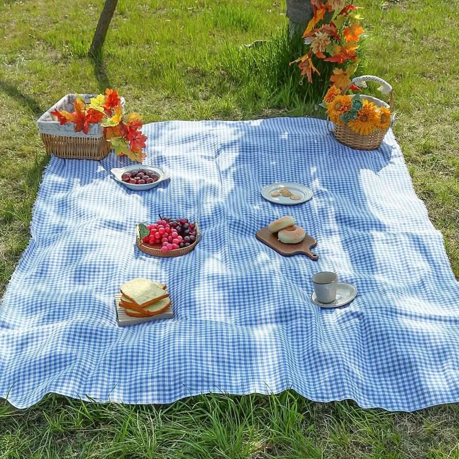 Quick-Dry Plaid Picnic Mat for Outdoor Leisure and Travel