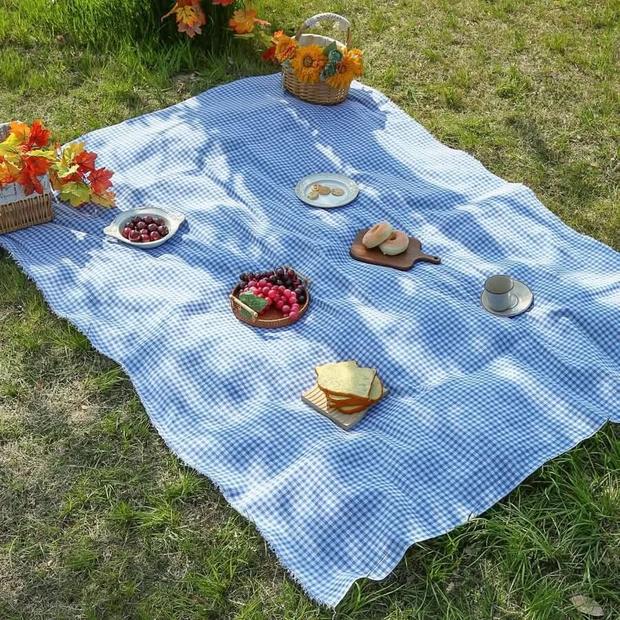 Quick-Dry Plaid Picnic Mat for Outdoor Leisure and Travel