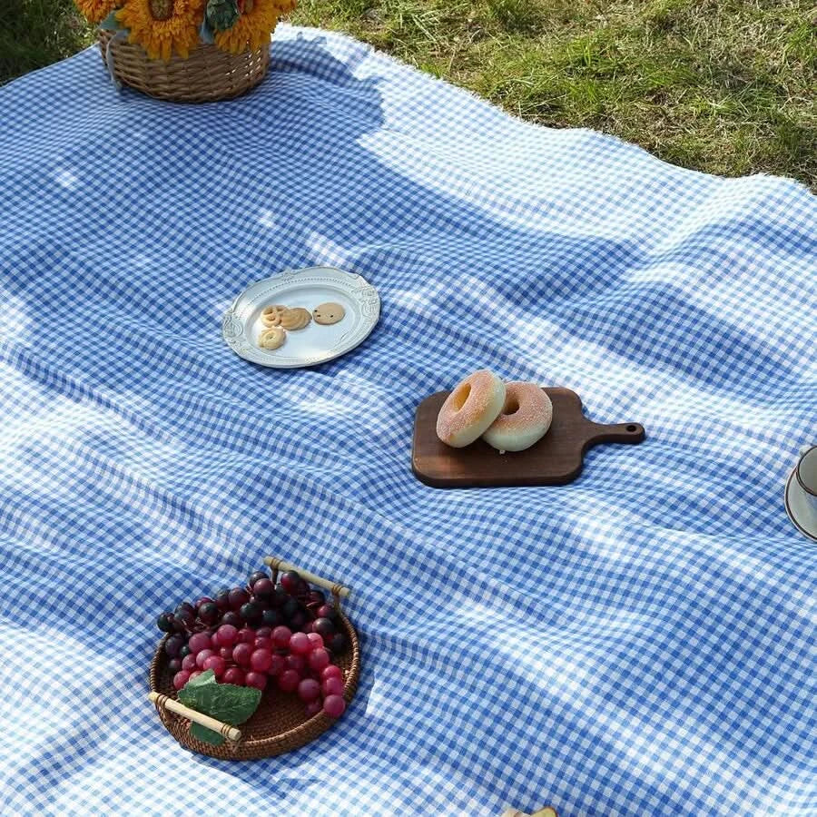 Quick-Dry Plaid Picnic Mat for Outdoor Leisure and Travel