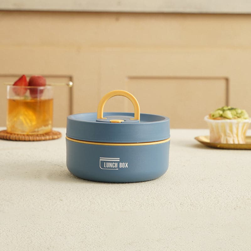 Enjoy Hot Meals Anywhere with Our Insulated Food Carrier