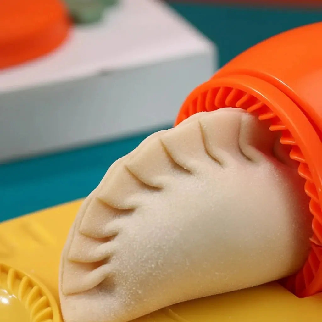 Dough Pocket Maker – Dual Function Kitchen Tool