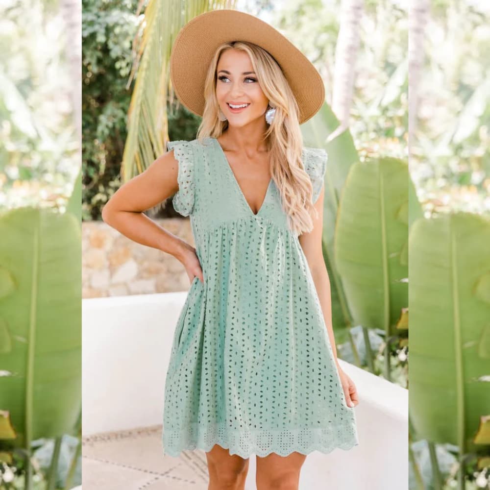 LumaBelle™ — Stay Cool, Confident, and Hands-Free in Every Step