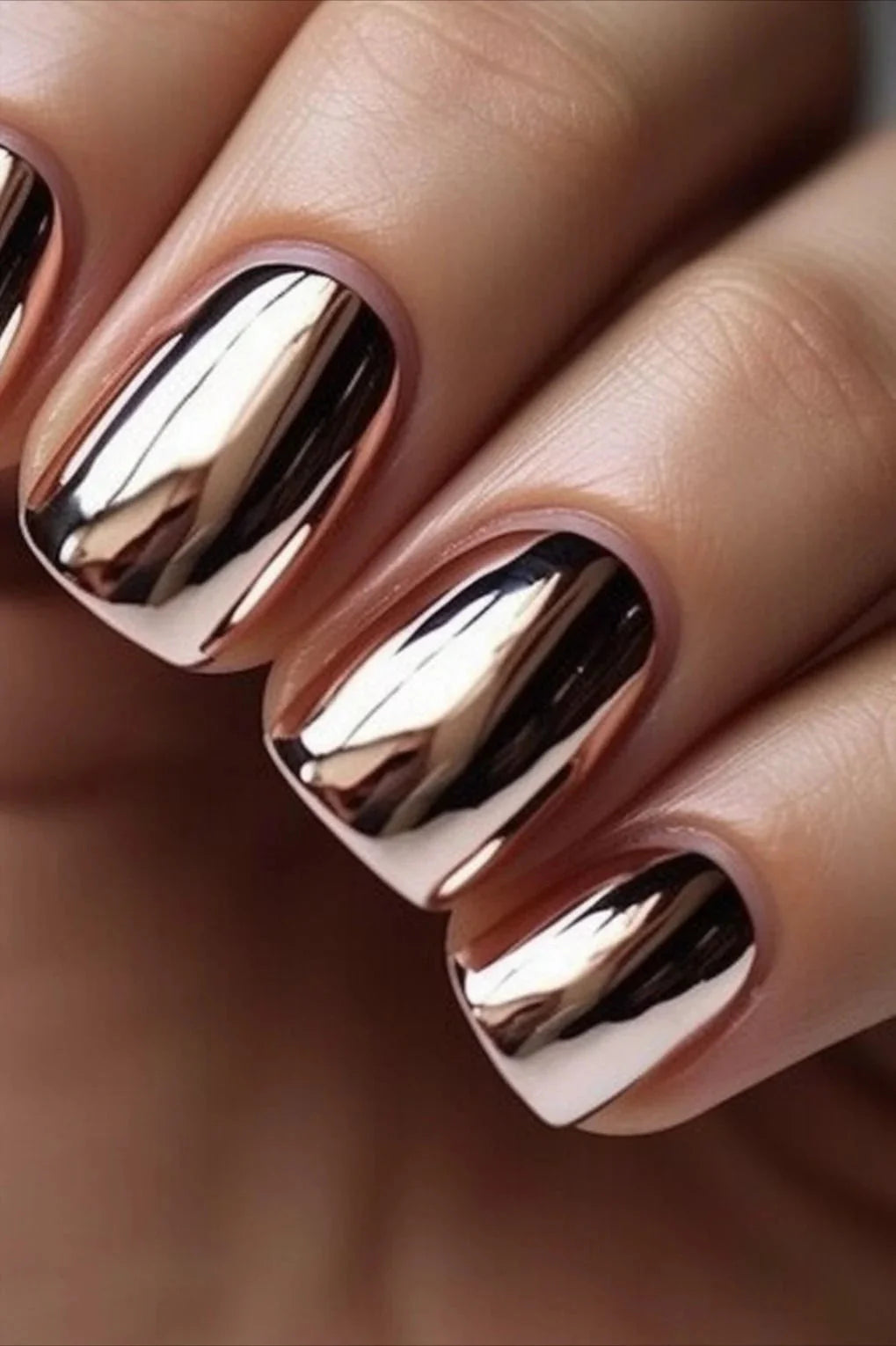 LuxeLumin™ Mirror Polish — Shine Like a Star with Flawless, Head-Turning Nails