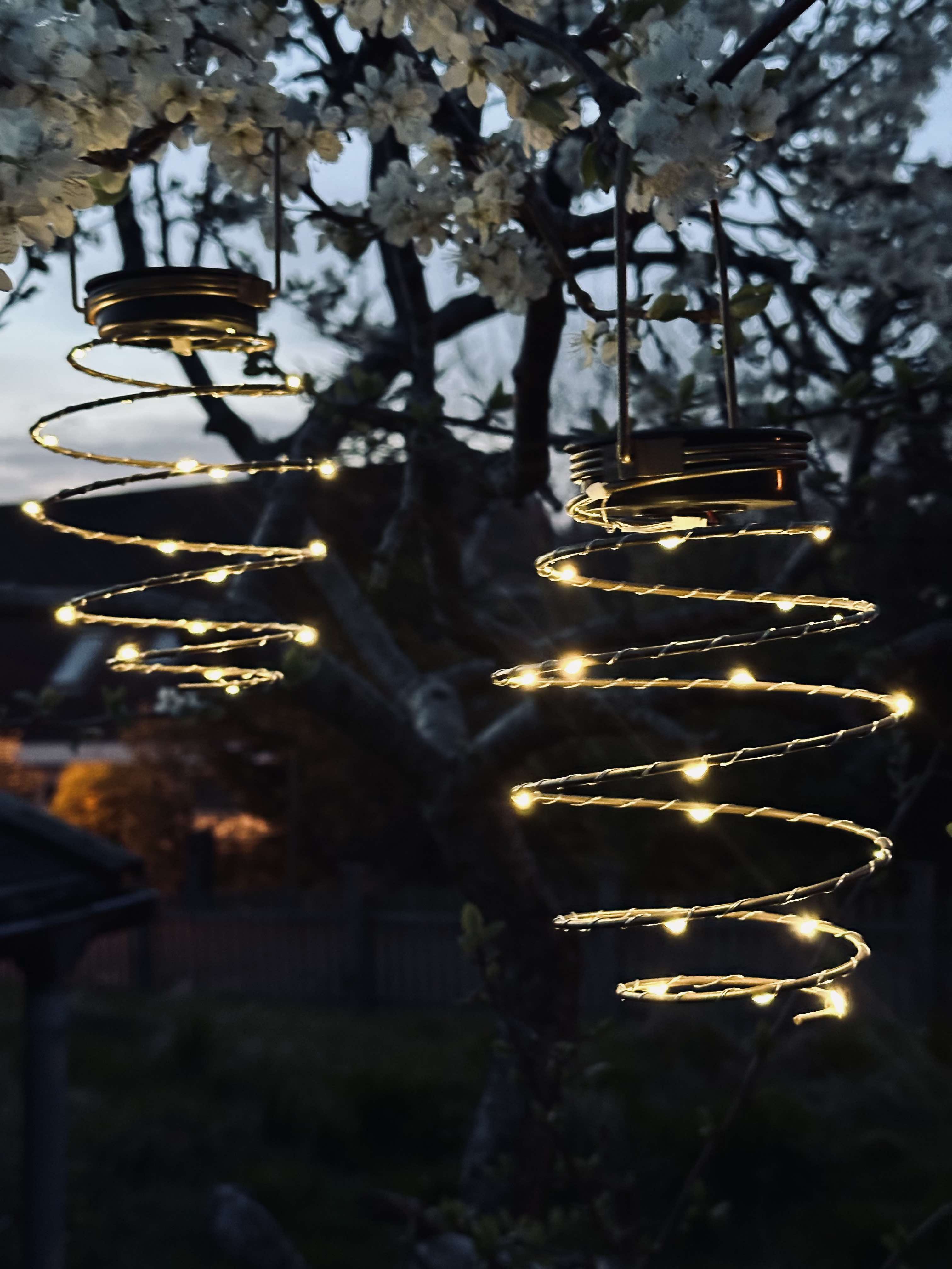LumeSpiral™ — Transform Your Evenings with Effortless, Golden Outdoor Glow
