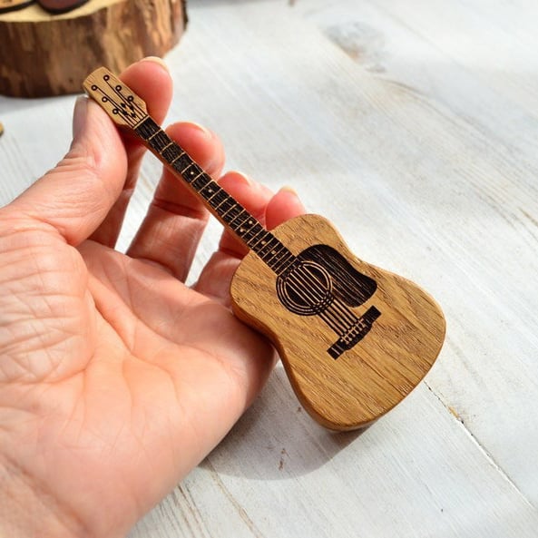 AriaBox™ — Protect Your Picks with Timeless Oak Elegance That Strikes an Emotional Chord