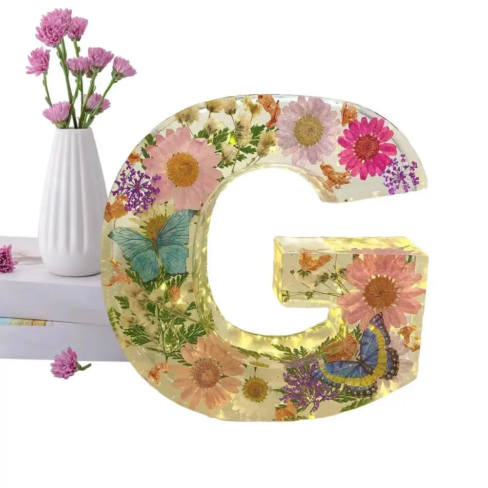 FloraLetter™ — Personalize Your Space with Handcrafted Floral Resin Art