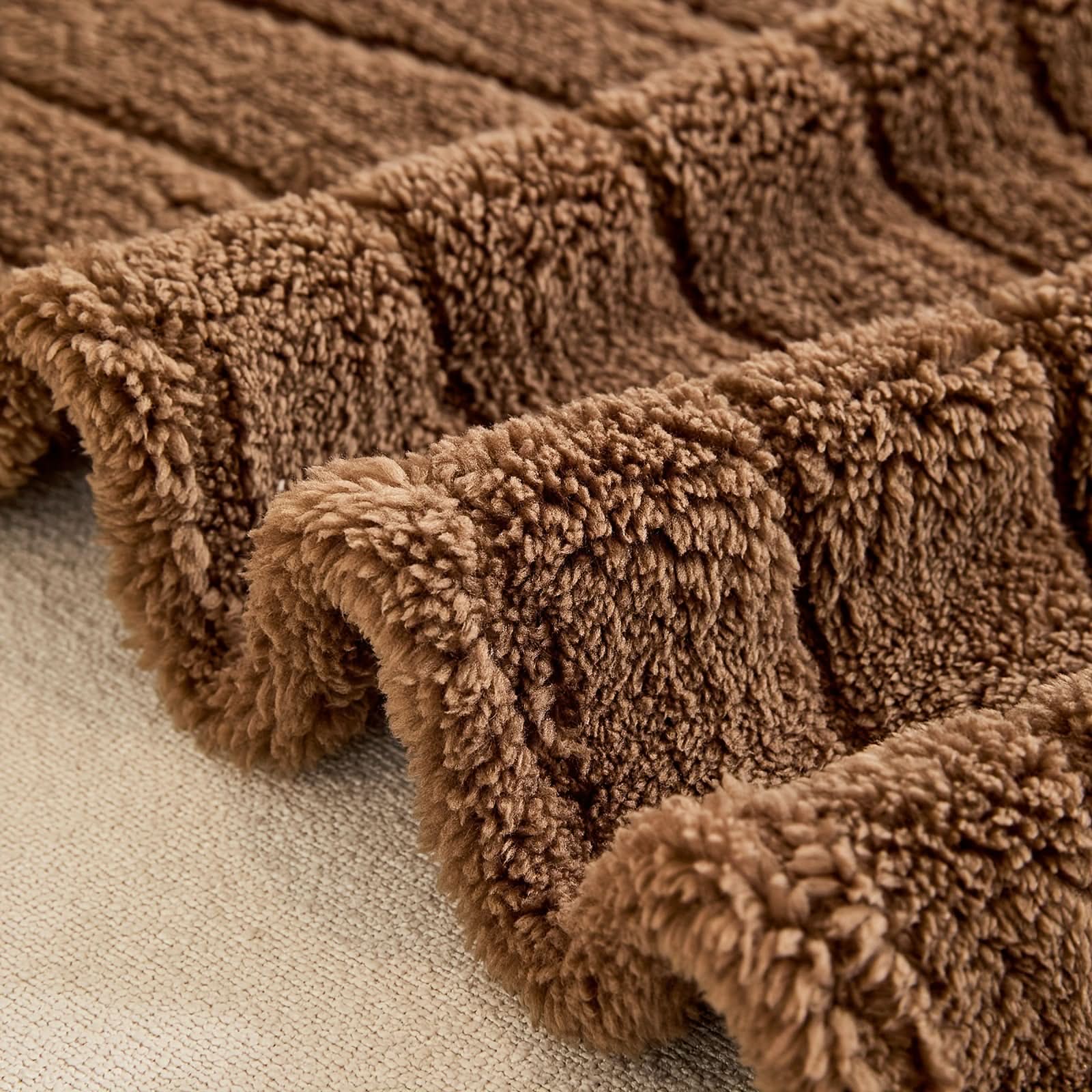 Reversible Plush Sofa Throw Blanket for Year-Round Use