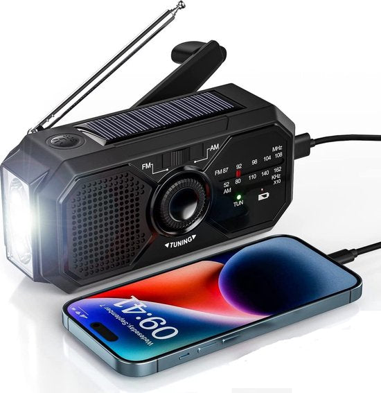 Ultimate Survival Radio – Solar and Hand Crank Power