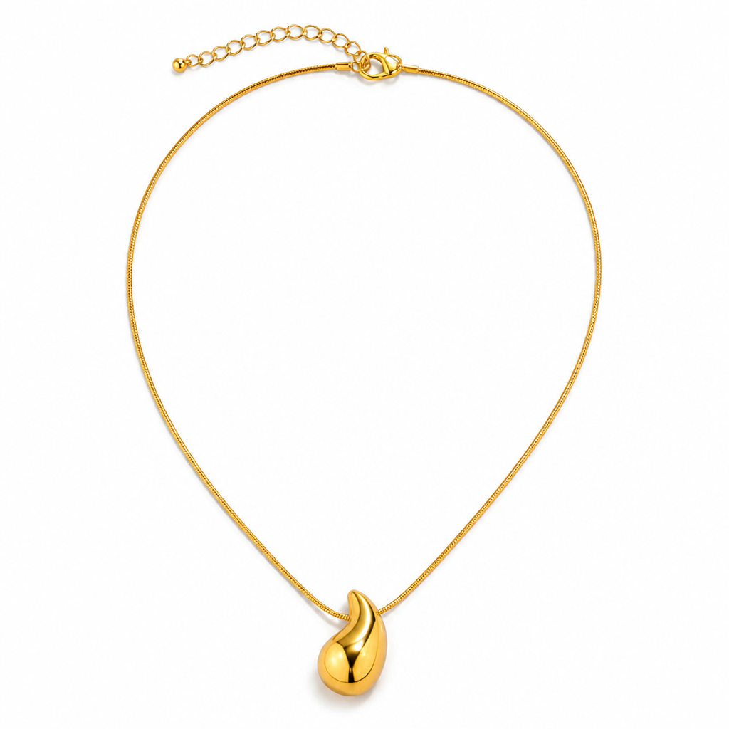 LumaVera™ – Carved Teardrop Gold Pendant Necklace