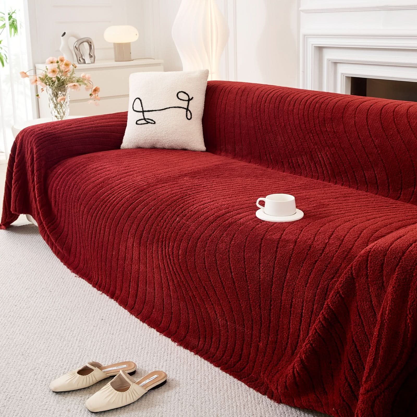 Reversible Plush Sofa Throw Blanket for Year-Round Use