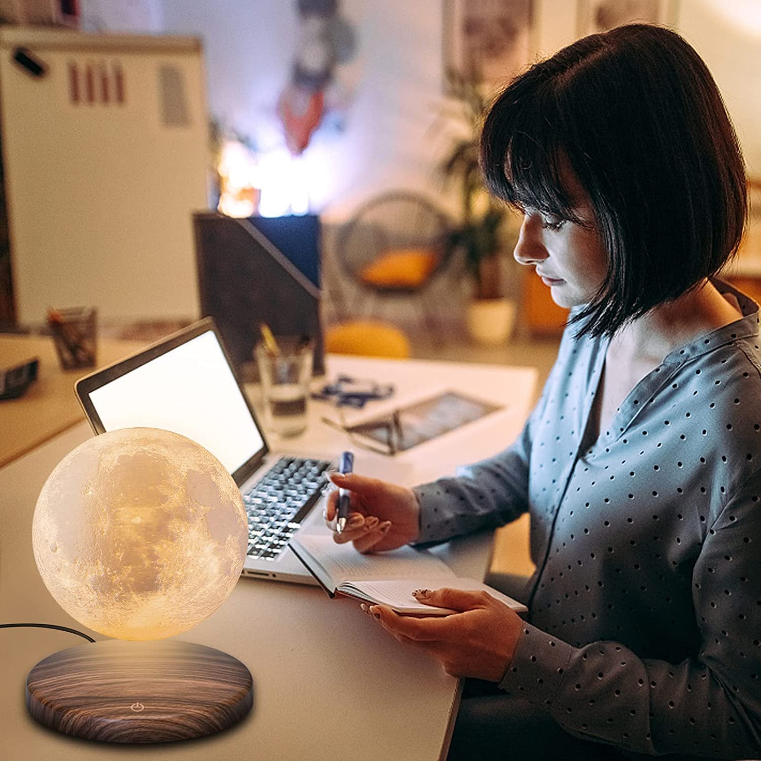 Moon Lamp That Levitates