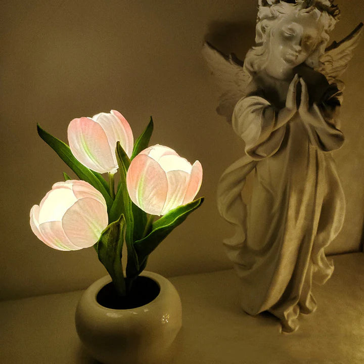 Tulip LED Desk Lamp in Ceramic Vase – Cozy Ambient Glow
