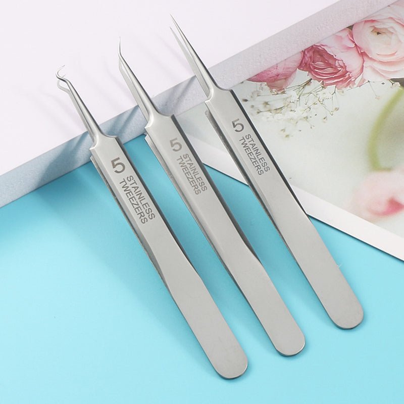 DermaSwift™ — Effortless Precision for Clear, Confident Skin Every Day
