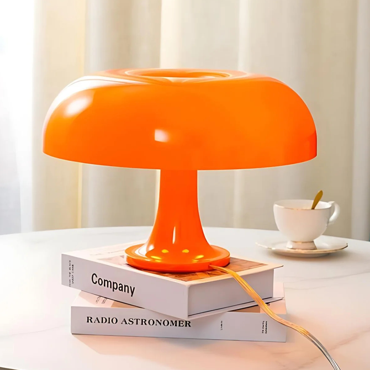 Bauhaus Desk Lamp Vintage Dome – Soft Lighting with Timeless Flair
