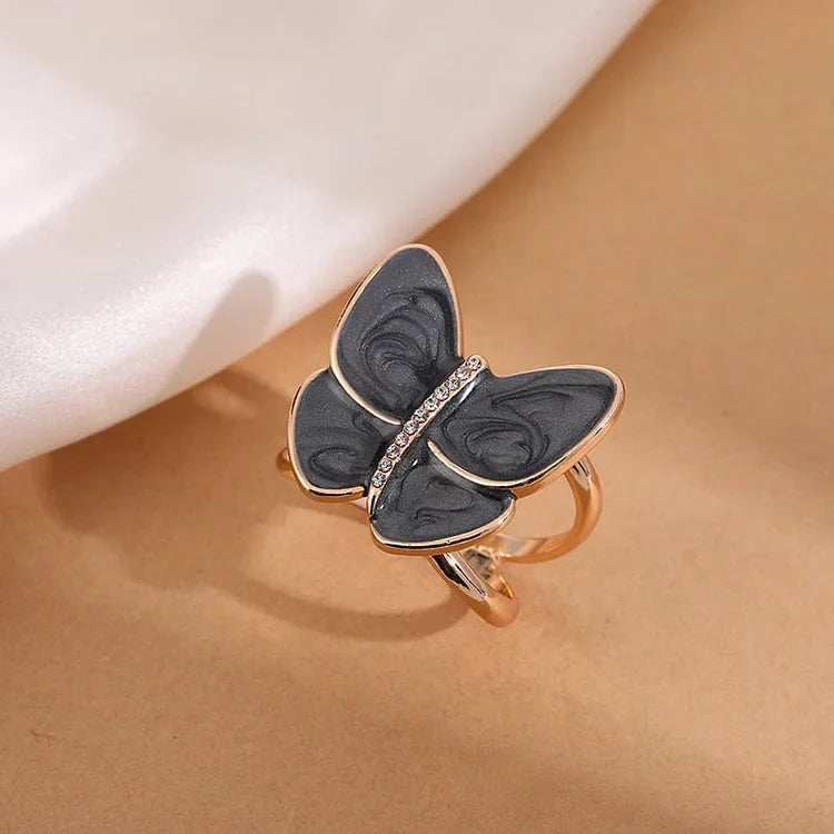 LumiPearl™ Ring Clip — Elevate Your Style with Timeless Elegance and Effortless Charm