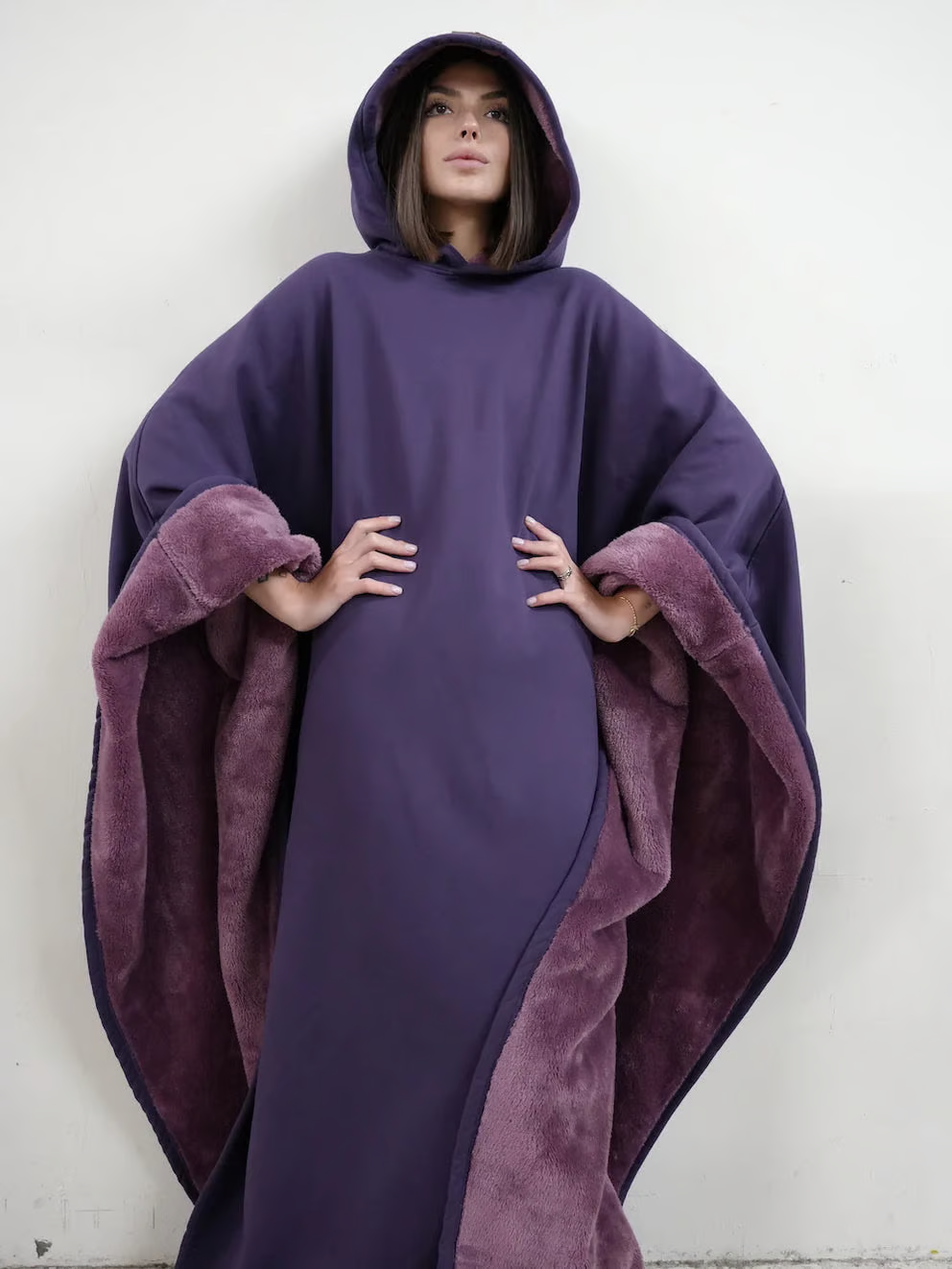 Oversized Comfort Blanket Hoodie for Relaxation
