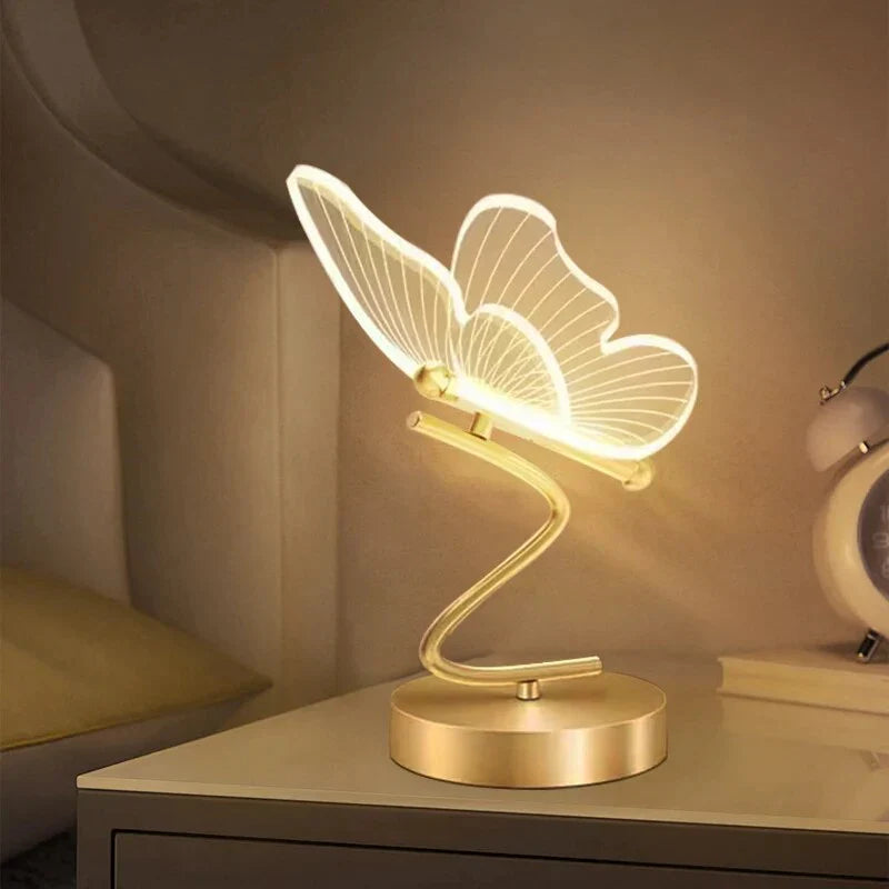Butterfly LED Desk Lamp with Acrylic Wings – Cozy Ambient Glow
