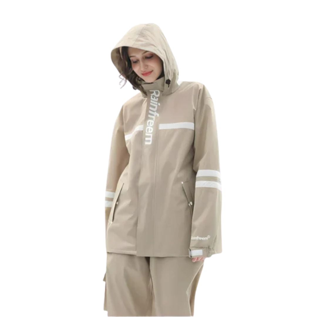 Women’s All-Weather Rain Gear – Lightweight & Reliable Protection