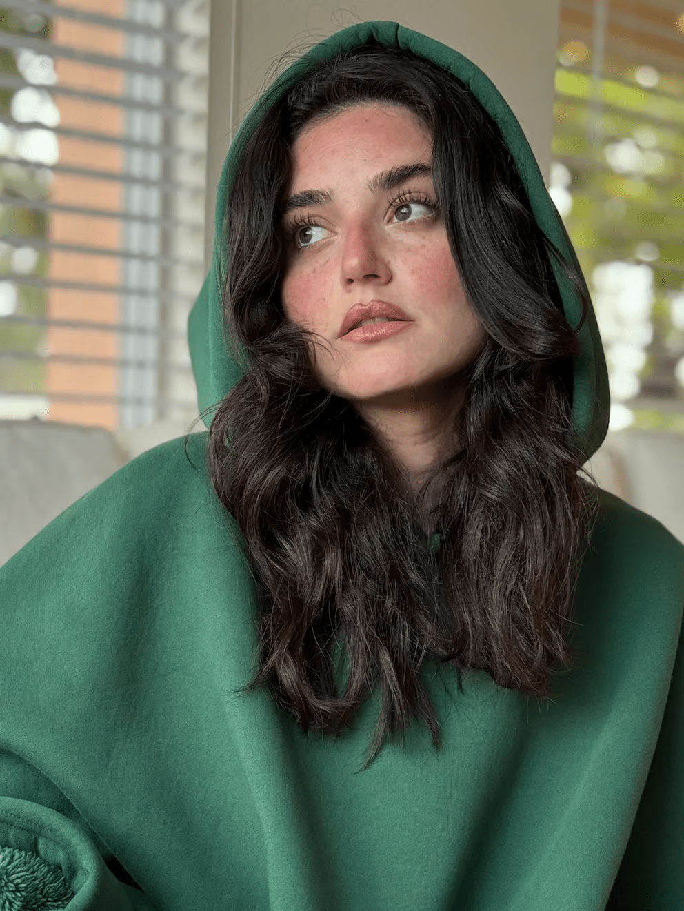 Oversized Comfort Blanket Hoodie for Relaxation