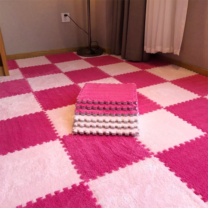 GlowNest™ — Step Into Cozy Luxury That Never Fades or Slips