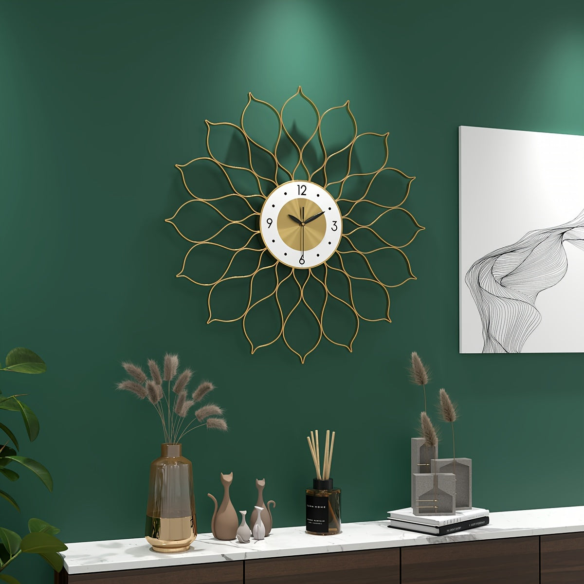 LUXORIA – Elegant Golden Hollow Wall Timepiece