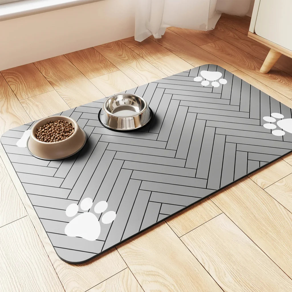 PetGuard Feeding Mat – Quick-Dry Spill-Proof Surface with Grip Base