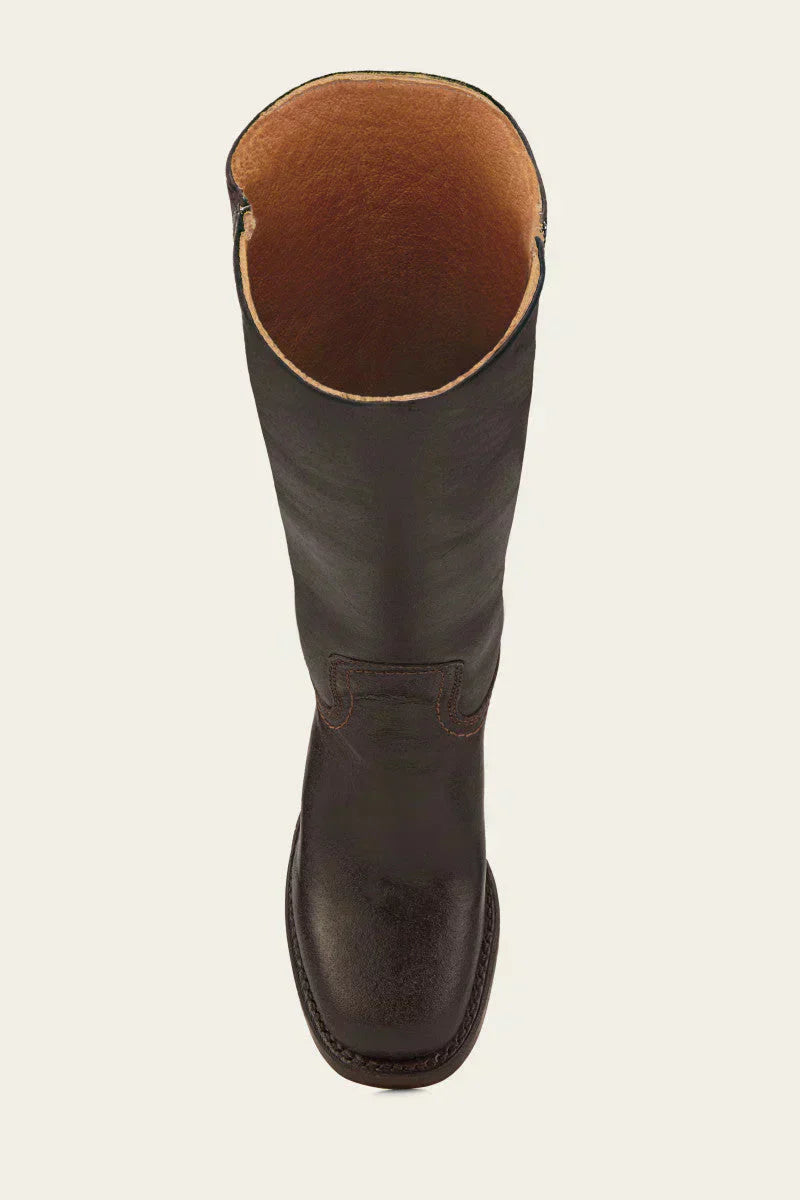 Sophisticated Leather Boots for Effortless Style