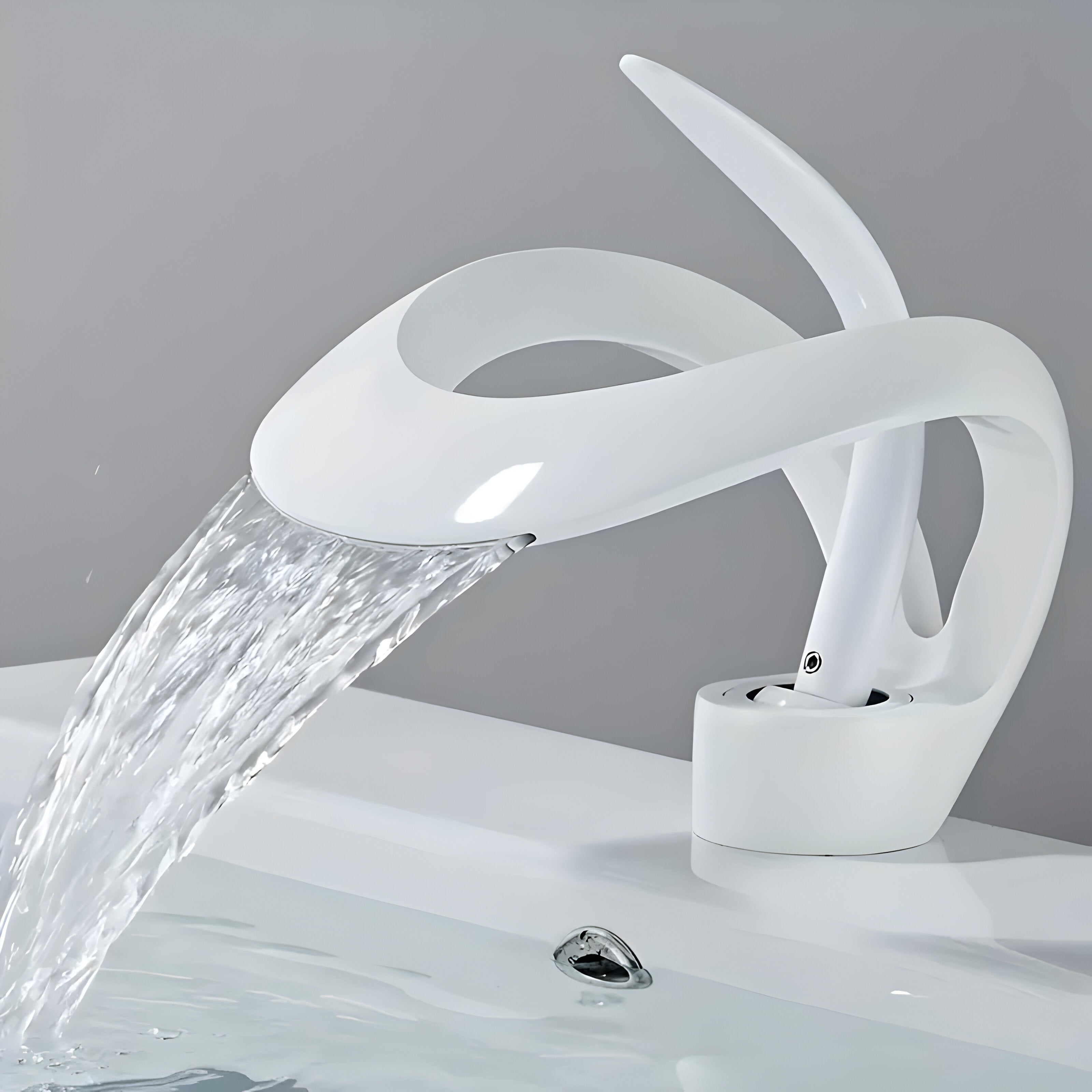 SleekFlow Modern Bathroom Faucet with Single Handle Control