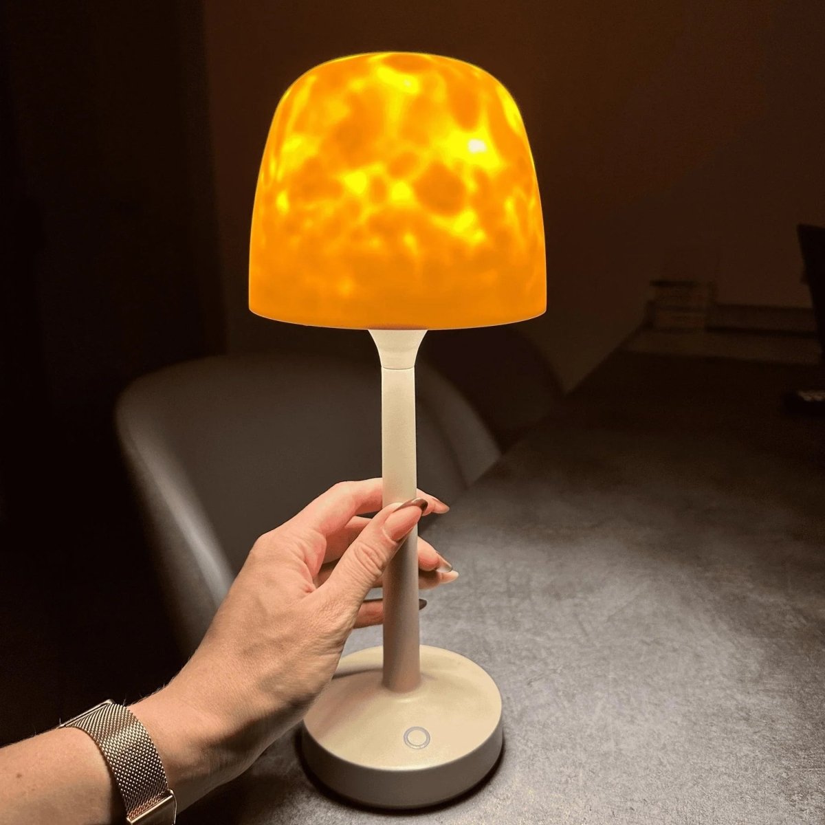 Wireless LED Projection Lamp | 16 Color Modes | Cordless Ambient Light
