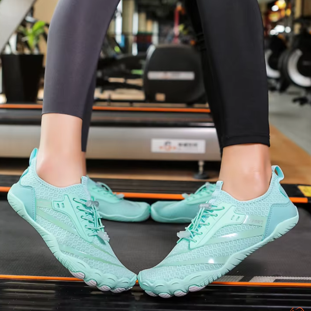 Lightweight Flexible Minimalist Shoes with Wide Toe Space