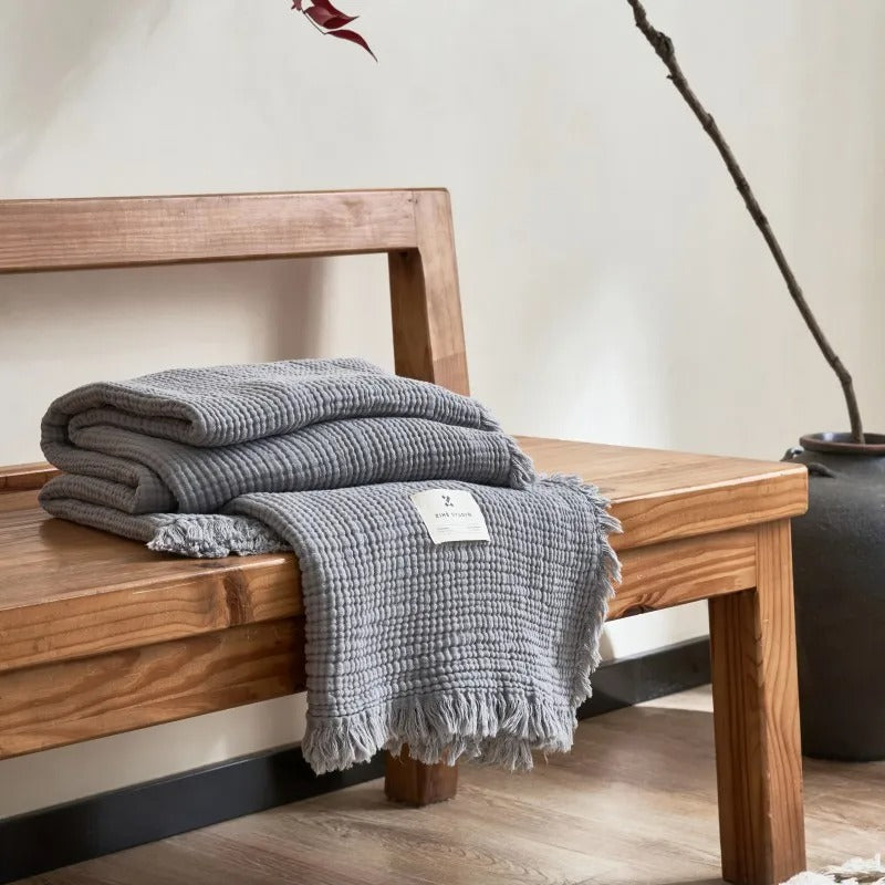Cozy Cotton Throw with Elegant Tassel Edges - 130x170 cm